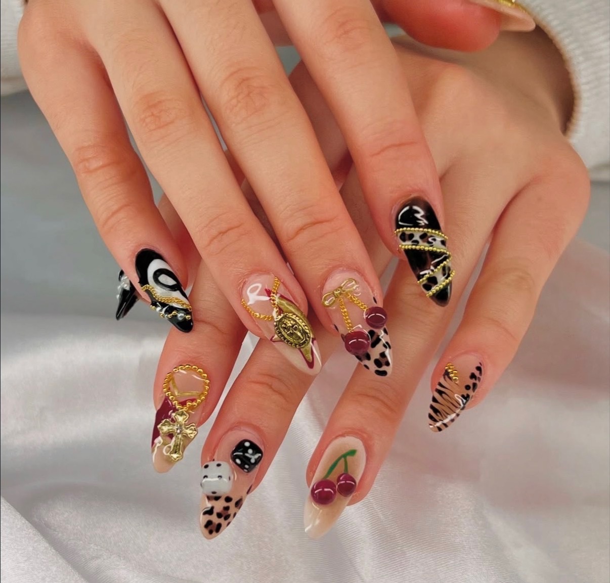 Nail art by H